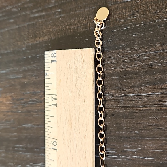 Babble Bar Necklace & Earrings - Picture 11 of 13